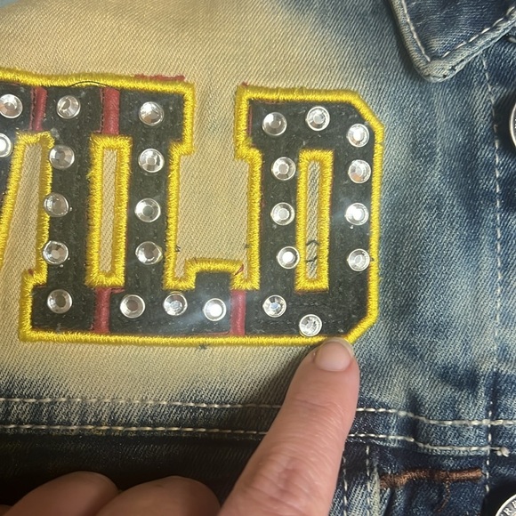 Copper Rivet “Wild Free” Sequin Tiger Denim Jacket - Picture 15 of 16